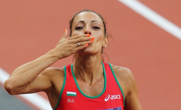 Българската спринтьорка Ивет Лалова Колио се класира за полуфиналите в бягането
