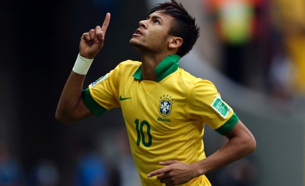 Адвокатите на нападателя на Пари Сен Жермен Неймар съобщиха че