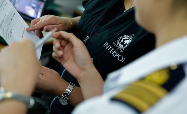 Един белгиец фигурира в нов списък на Интерпол с издирвани
