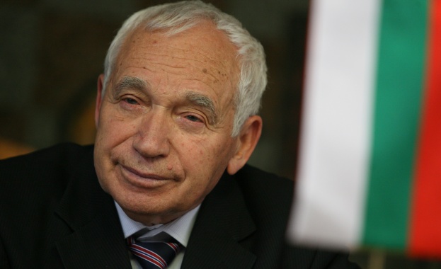 Четирима президенти отиват в родното село на първия демократично избран