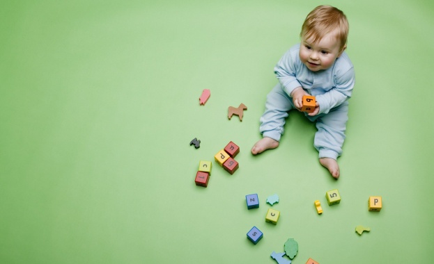 Народното събрание реши окончателно всички осиновители на деца до