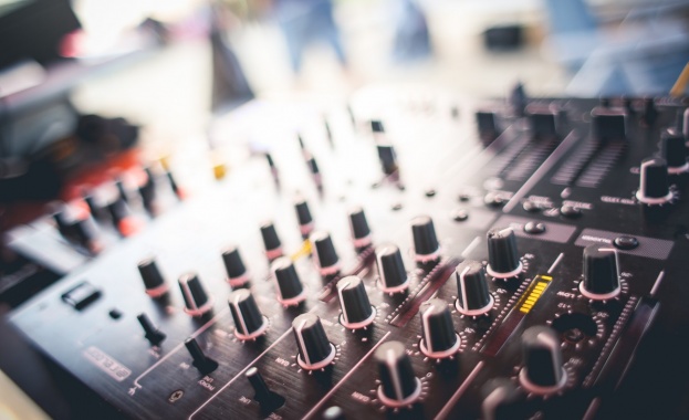 43 от българите слушат музика всеки ден а 27 няколко