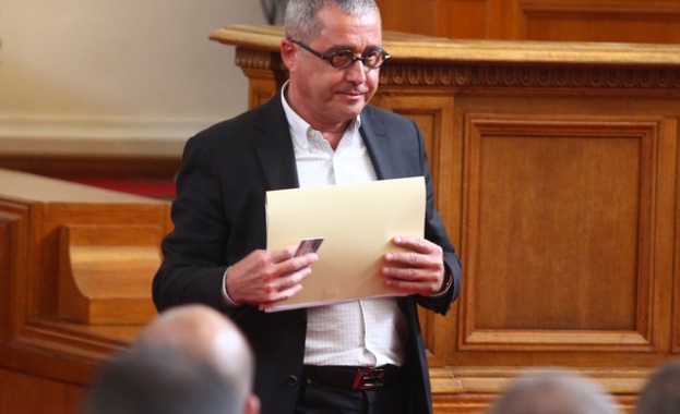 ДПС внесе в парламента проект за промените в Закона за