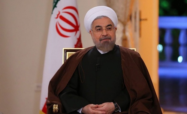 Иранският президент Хасан Рохани представи кабинета си в парламента преди