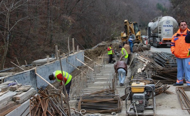 Утре 15 декември се отварят офертите в обществената поръчка за