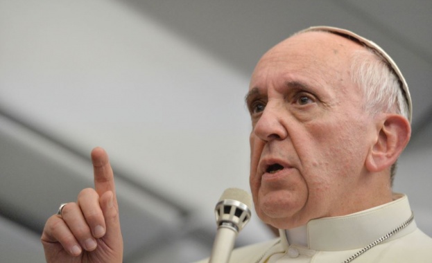 Папа Франциск поиска страните да подобрят значително отношението си към