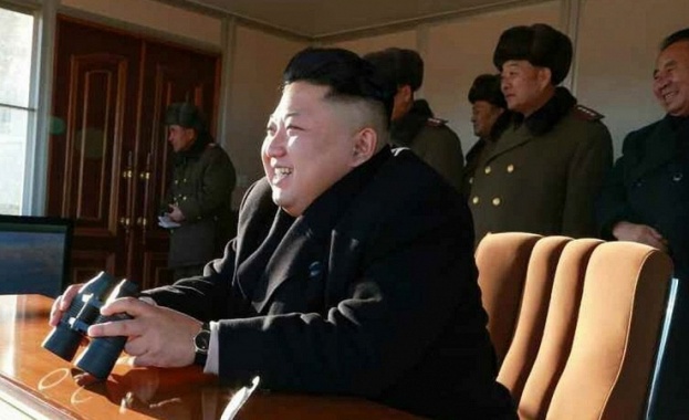 Севернокорейският лидер Ким Чен Ун заяви че отлага планирания ракетен