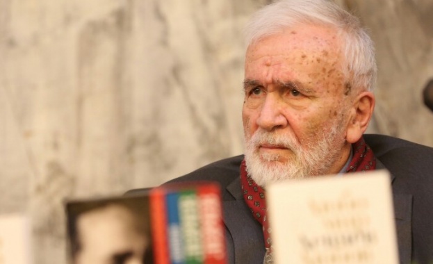 Днес се сбогуваме с Любомир Левчев Поклонението е от 10 00