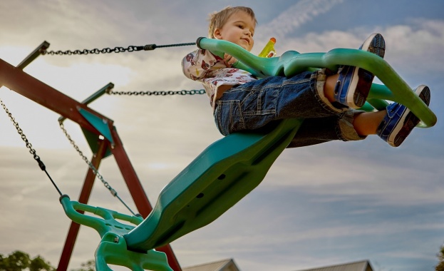 Едно 16 годишно дете преди няколко дни бе осиновено от