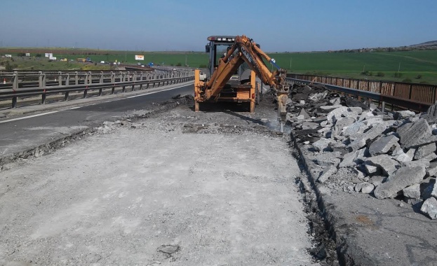 Нови тапи заради ремонти на основни трасета Затварят за движение