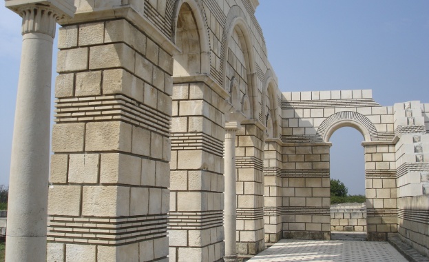 Плиска В 14 00 часа вицепрезидентът Илияна Йотова ще посети