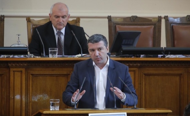 Трябва да гарантираме енергийната сигурност на страната за което трябва