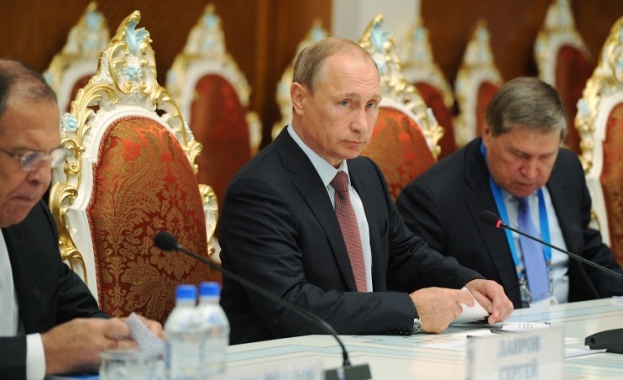 Путин: Русия ще продължи да предоставя военна помощ на Асад Путин: Русия ще продължи да предоставя военна помощ на Асад