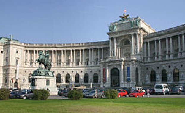 Австрийският политик Петер Пилц подаде оставка като председател на новосформираната