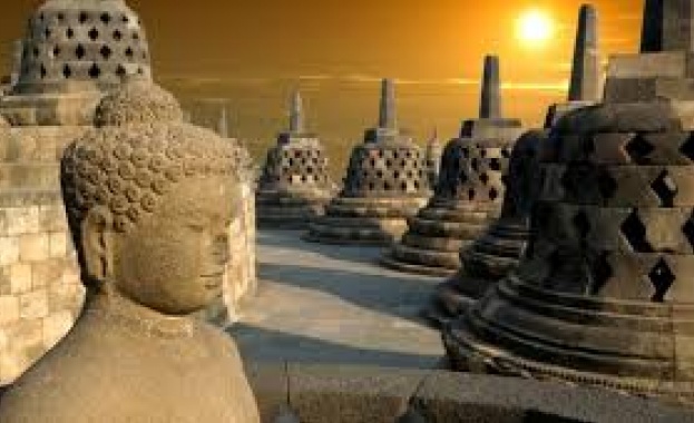 Десетки свещи могат да се запалят от една без да