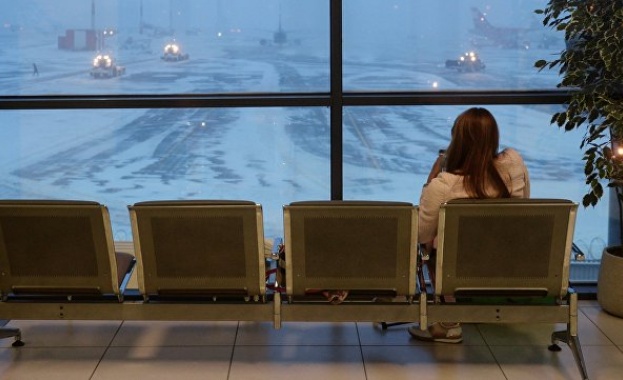 Международното летище в Женева временно е затворено поради лошото време,