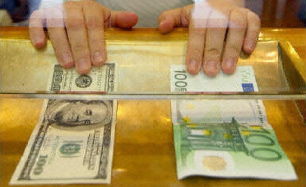 Еврото поевтиня след изборите в Каталуния съобщава БНР Испанските акции