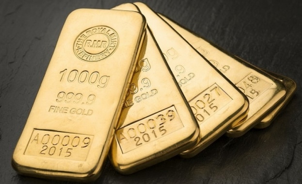 Цената на златото достигна 7 годишен пик заради опасността от военен