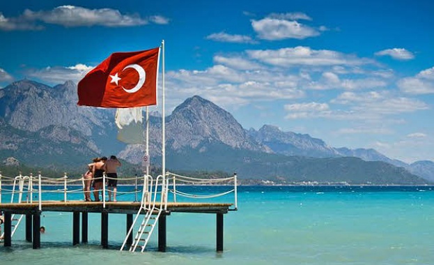 Броят на туристите от България, посетили Турция през първите два