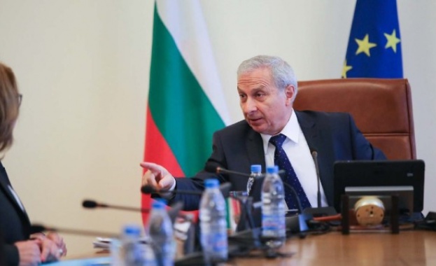 Бившият служебен премиер Огнян Герджиков ще бъде извикан в анкетната