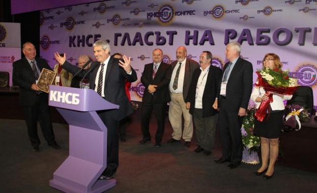 Въпросът за отпадането на добавката за квалификация и прослужено време