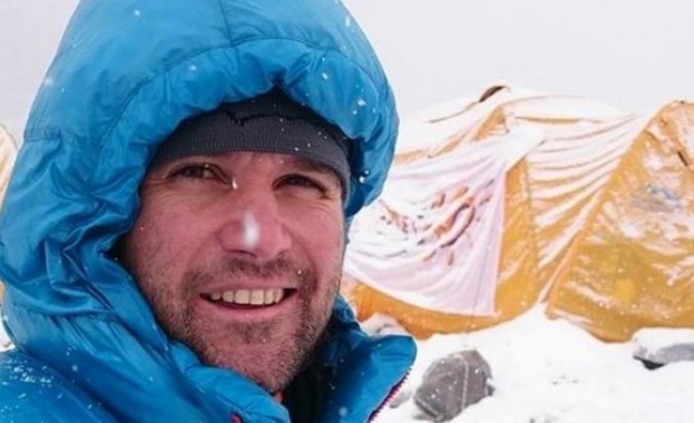 Българският алпинист Атанас Скатов успя да изкачи поредния осемхилядник Днес