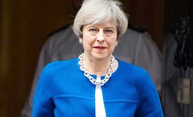 Британското правителство трябва да публикува днес своя проект за споразумение