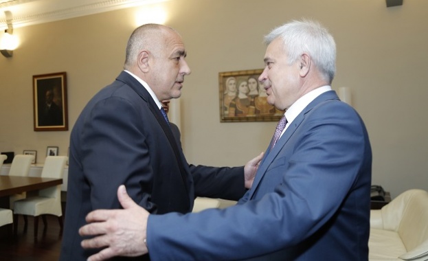 Правителството работи целенасочено за да осигури благоприятна бизнес среда в