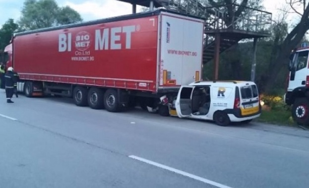 Tежка катастрофа взе жертва на пътя Е 79 между Враца