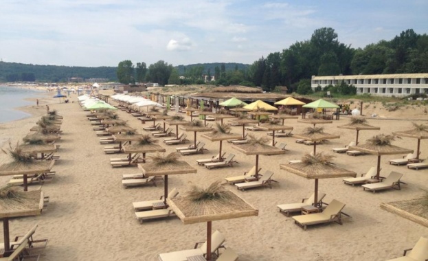 Десет души представители на две конкурентни охранителни фирми са били