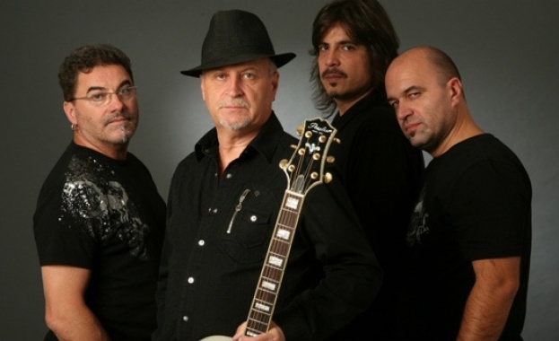 В емблематичното Аби Роуд в Лондон са пели някои от