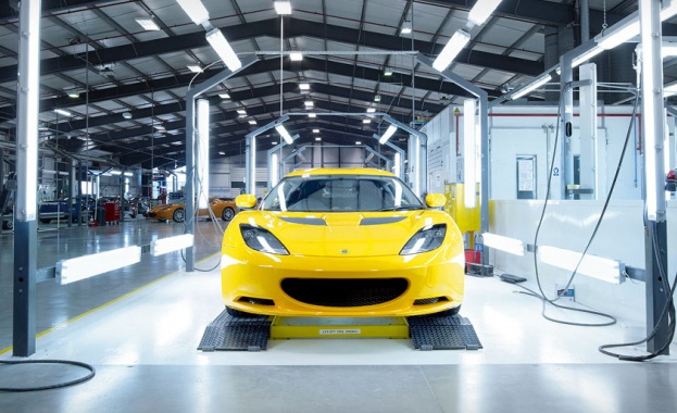 Lotus произвежда автомобили във Великобритания от 1952 година насам но