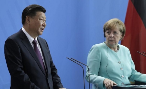 Президентът на Китай Си Зипин и германският канцлер Ангела Меркел