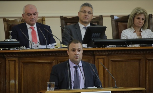 БСП внася вота на недоверие към правителството в сряда Това