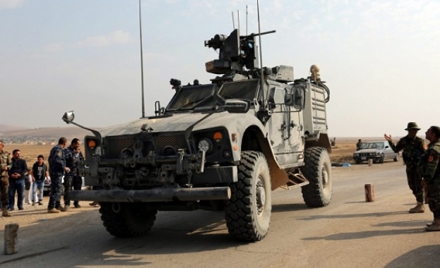 Най малко 500 цивилни са евакуирани от западните части на иракския