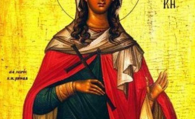 Св мъченица Неделя Кириакия е родена в Мала Азия навярно