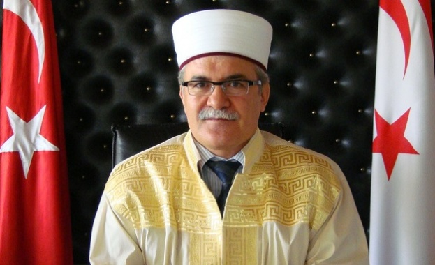 Министърът по религиозните въпроси на признатата само от Анкара т