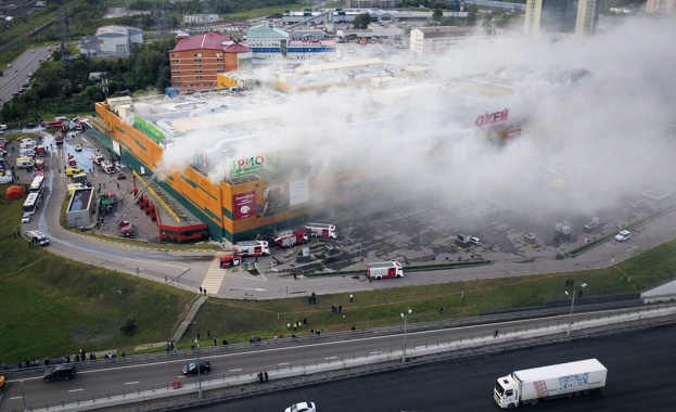 Пожар горя в търговски център в североизточната част на Москва