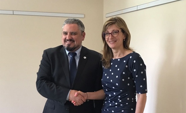 Първите дипломати на България и Молдова вицепремиерите Екатерина Захариева