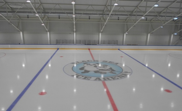 Министър Николина Ангелкова ще открие закрита ледена пързалка с олимпийски