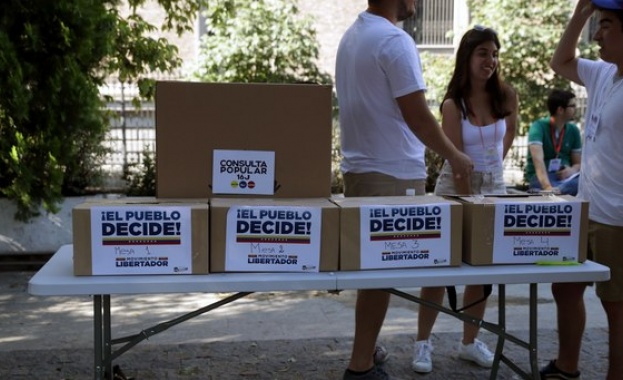 Във Венецуела започна гласуването на референдума организиран от опозицията за