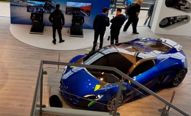 Испанската компания DSD Design amp Motorsport представи прототип на хиперкола