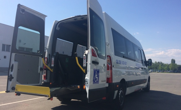 Бургасбус се сдоби с нов микробус за услугата Позвъни и