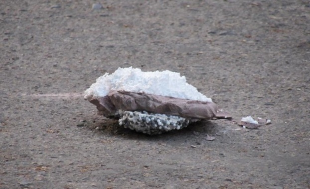 Дете пострада при инцидент край блок в Шумен който в