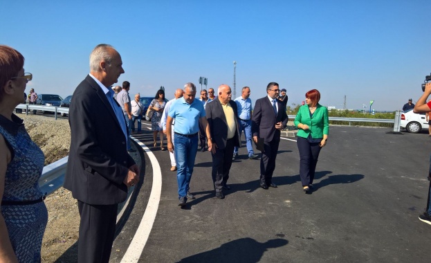 Две нови пътни връзки на п в Плодовитово спестяват на