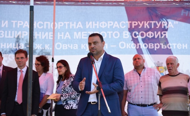 Изграждането на столичното метро има изключително висока добавена стойност както