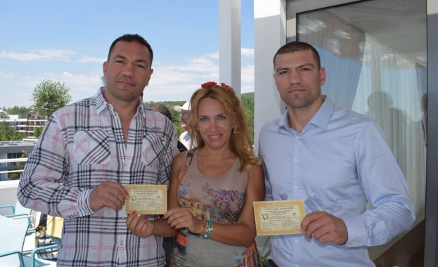 Световните звезди в бокса братята Кубрат и Тервел Пулеви