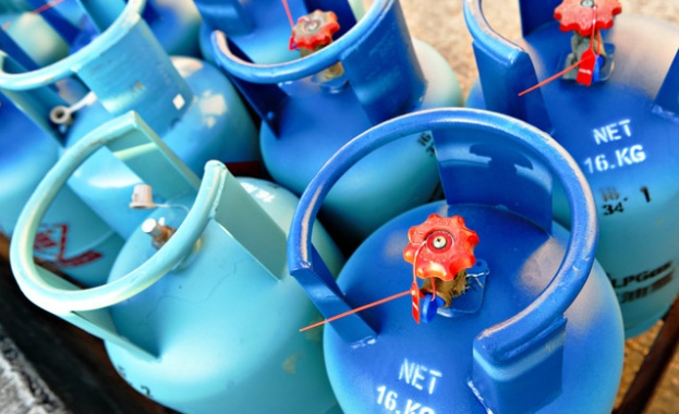 Възрастна жена е с изгаряния по цялото тяло след инцидент