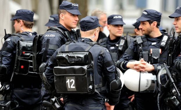 Полицията в Швейцария успя да залови мъжа който рани петима