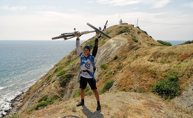 Рекордьорът с колело по маршрута Ком Емине Борислав Йорданов обяви че